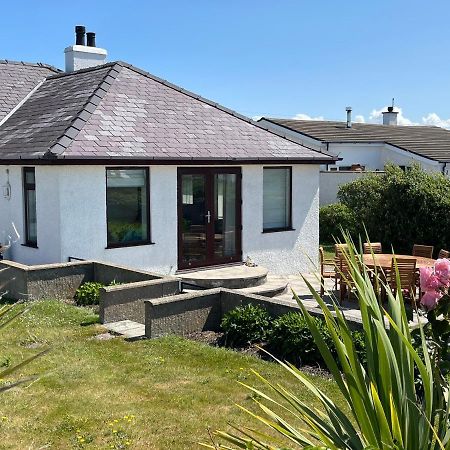 Spacious Bungalow With Sea Views 'West Wind' Villa Trearddur Exteriör bild